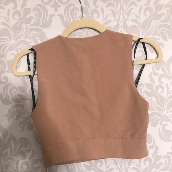 Carli Bybel x Missguided Embroidered Crop Top NWT - Picture 7 of 10